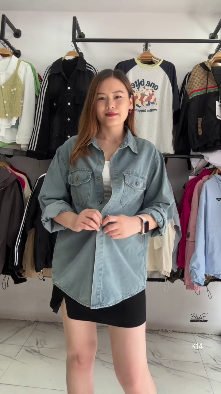 Oversized Denim Shirt – Casual & Versatile Wardrobe Staple