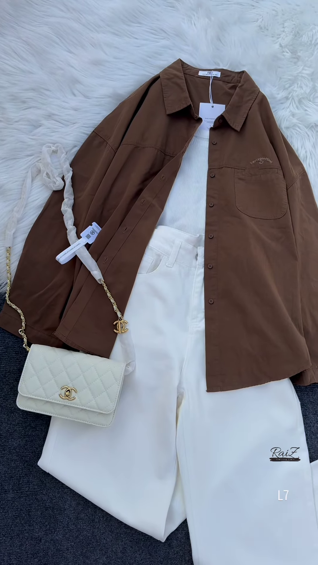 Chic Oversized Shirt – Effortless Elegance 💖