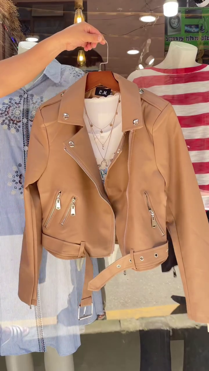 🔥 Classic Biker Jacket – Elevate Your Street Style! 🔥