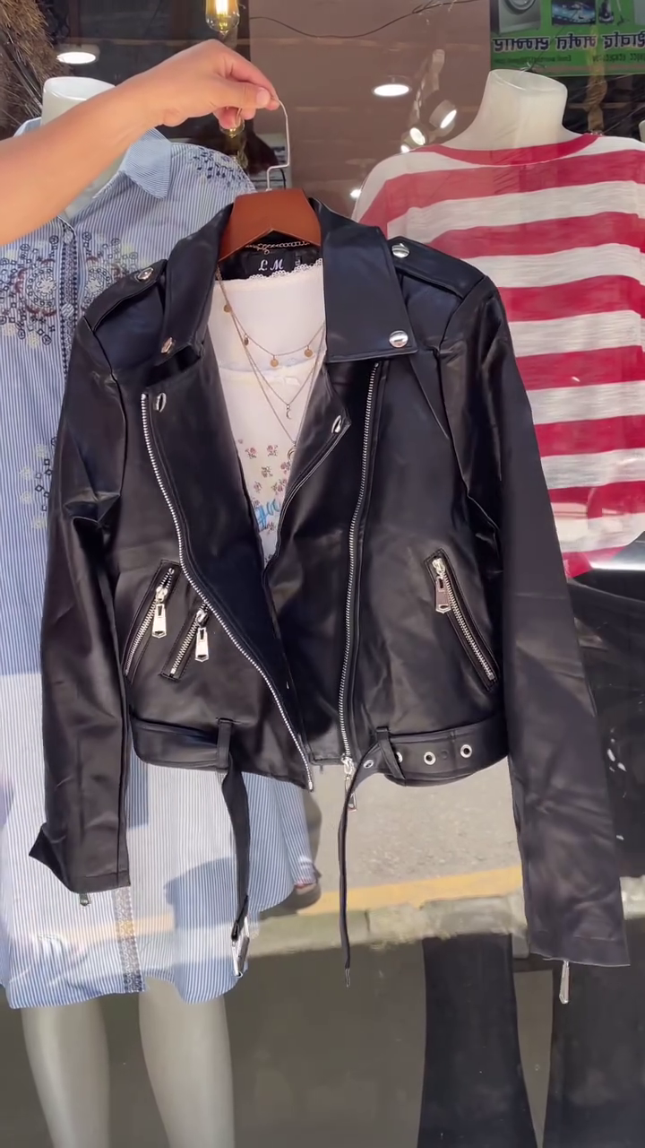 🔥 Classic Biker Jacket – Elevate Your Street Style! 🔥