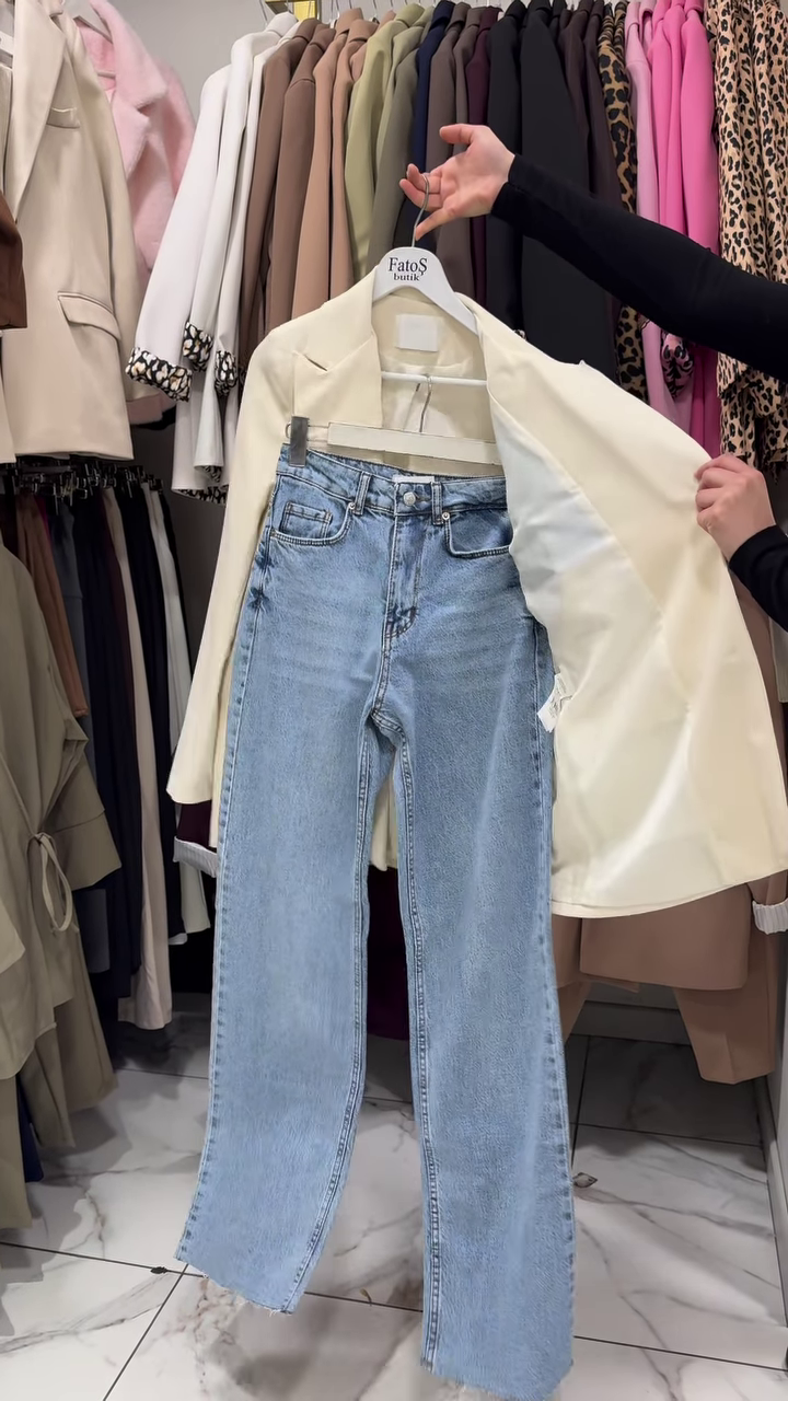 Trendy Denim & Blazer Co-Ord Set – A Chic Fusion of Style