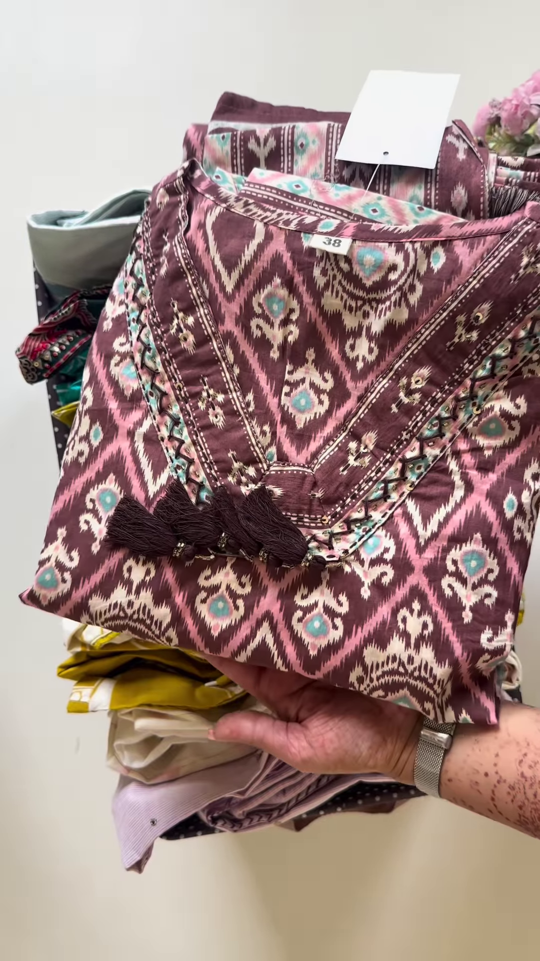 Multicolor Floral Fusion – Vibrant Ethnic Elegance
