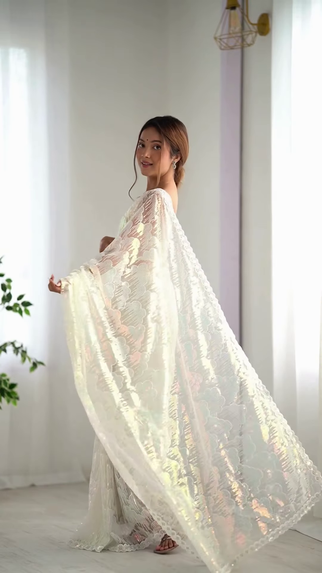 Ivory Elegance – A Saree of Pure Grace