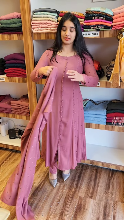 🌸 Elegant Mauve Ensemble – A Graceful Statement of Style! 🌸