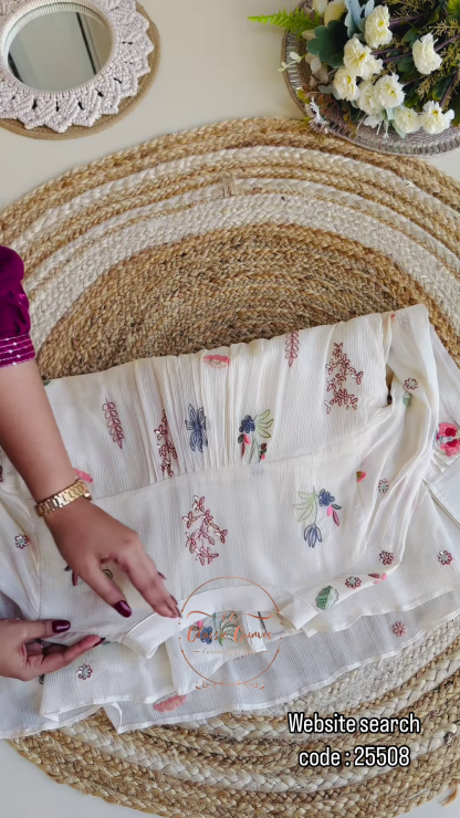 🌿 Elegance in Bloom – White Floral Embroidered Boho Blouse 🌿