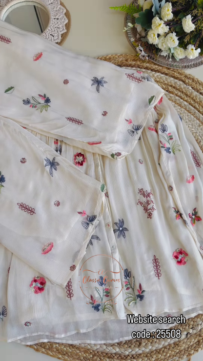 🌿 Elegance in Bloom – White Floral Embroidered Boho Blouse 🌿
