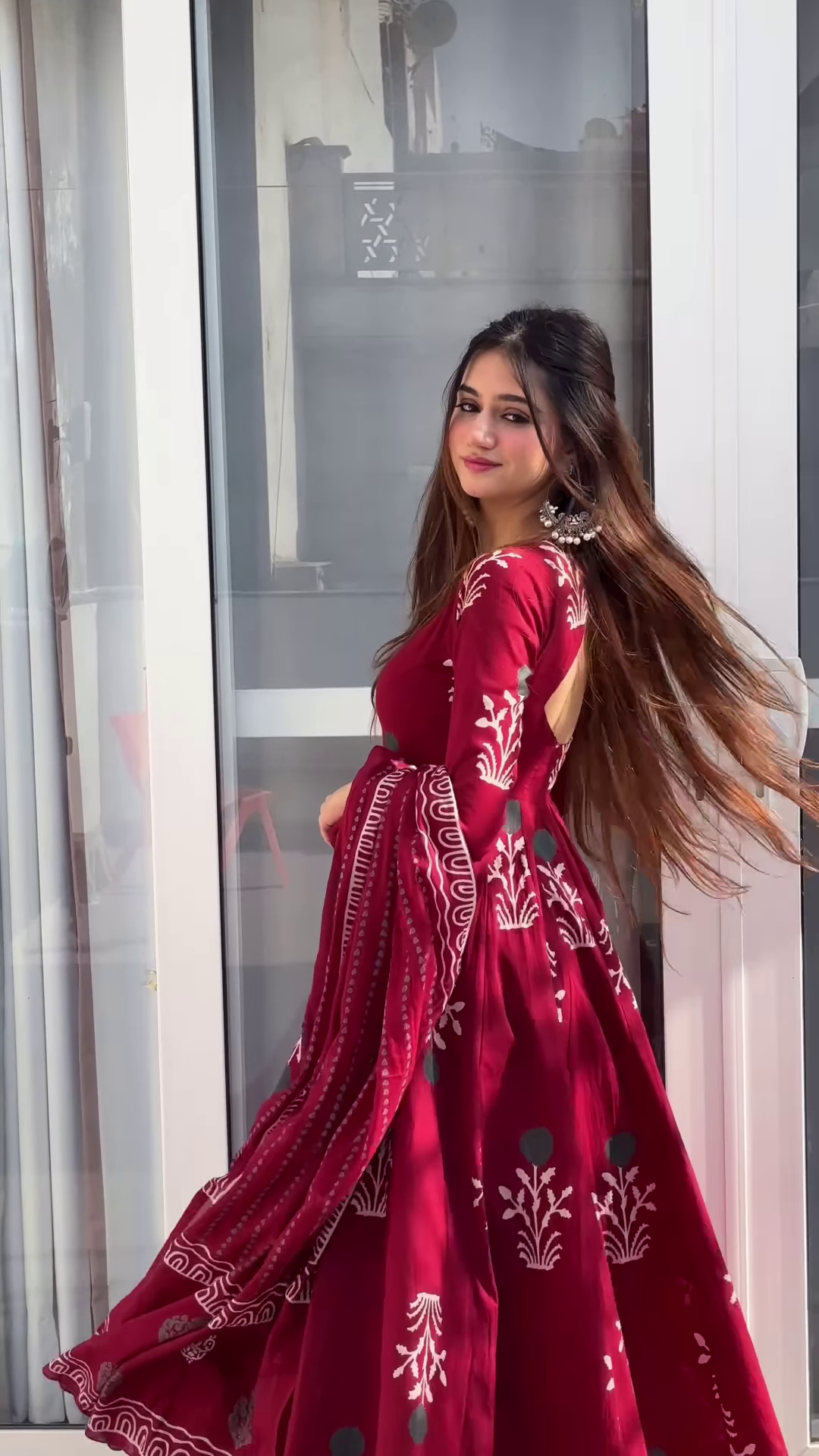 🌹 Timeless Grace – Maroon Ethnic Anarkali Set 🌹