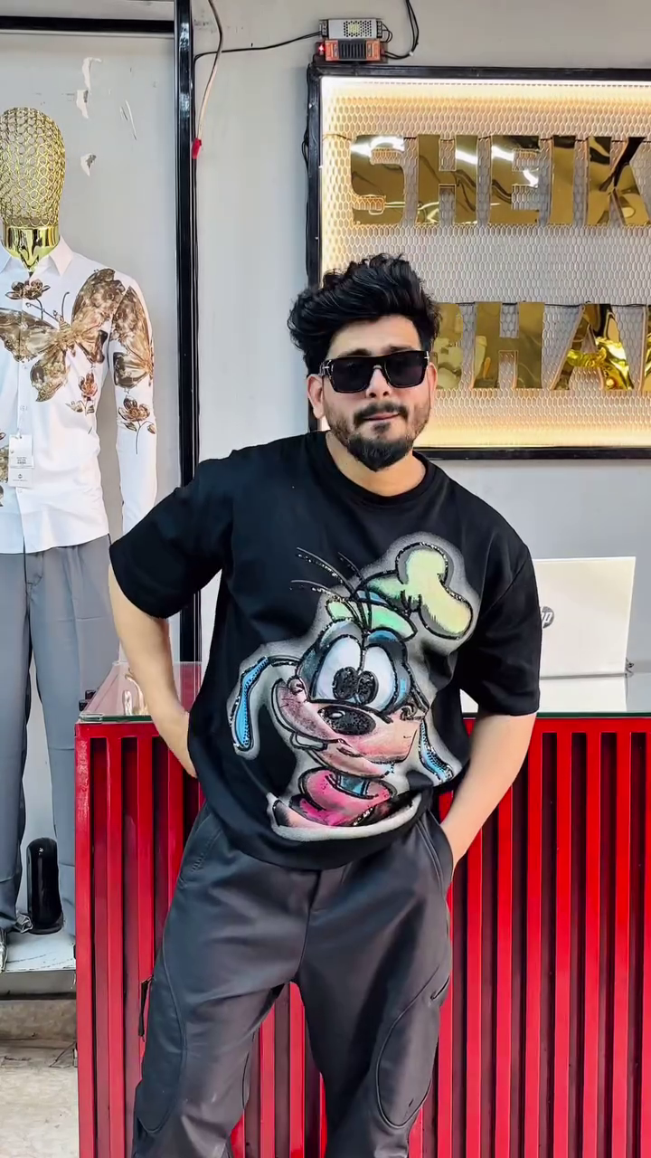 Goofy Vibes Oversized Cartoon Tee – Streetwear Edition