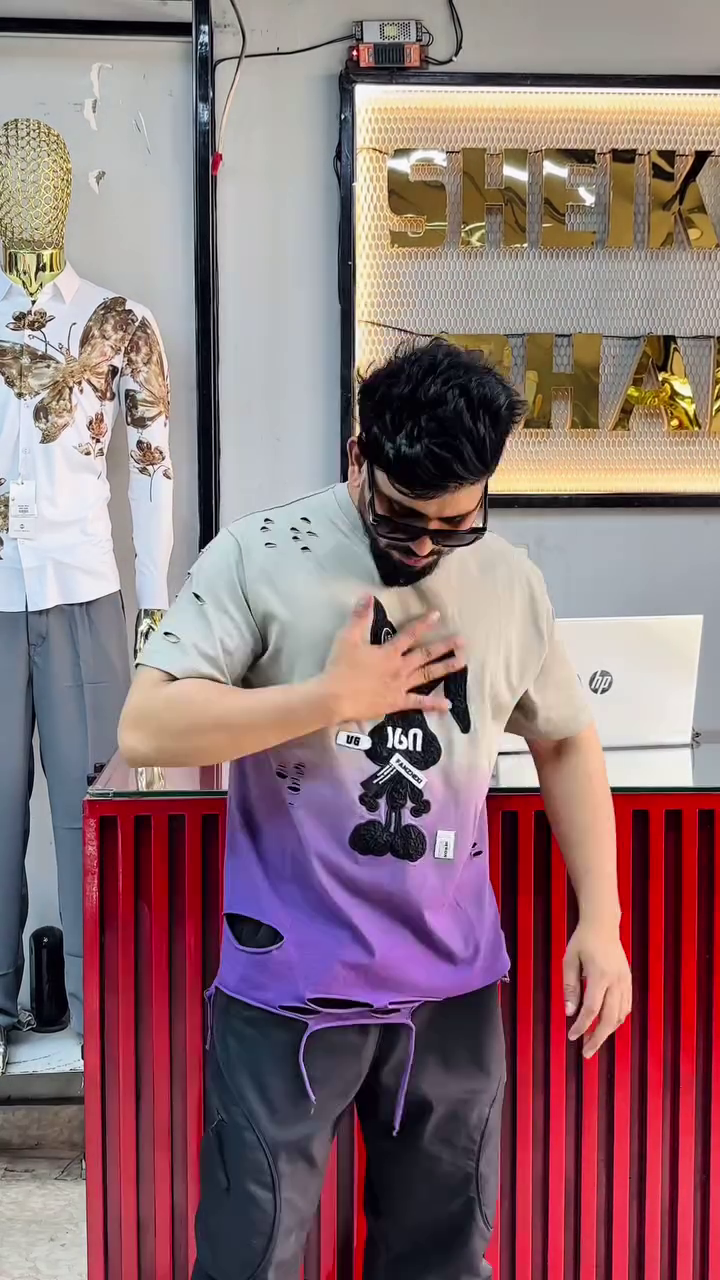 Goofy Vibes Oversized Cartoon Tee – Streetwear Edition