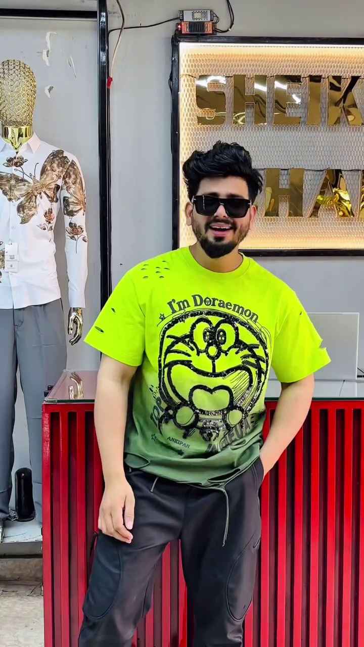 Goofy Vibes Oversized Cartoon Tee – Streetwear Edition