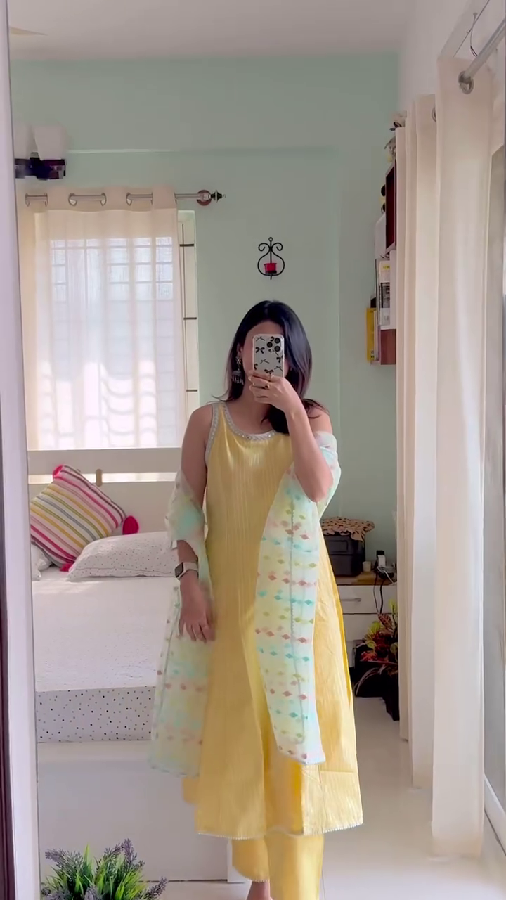 Floral Print Cotton Kurta Set with Contrast Dupatta – Available in 6 Colours