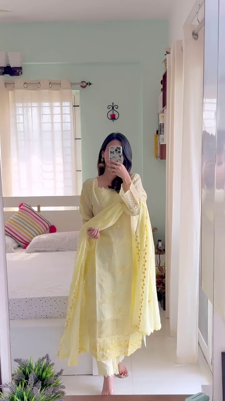 Floral Print Cotton Kurta Set with Contrast Dupatta – Available in 6 Colours