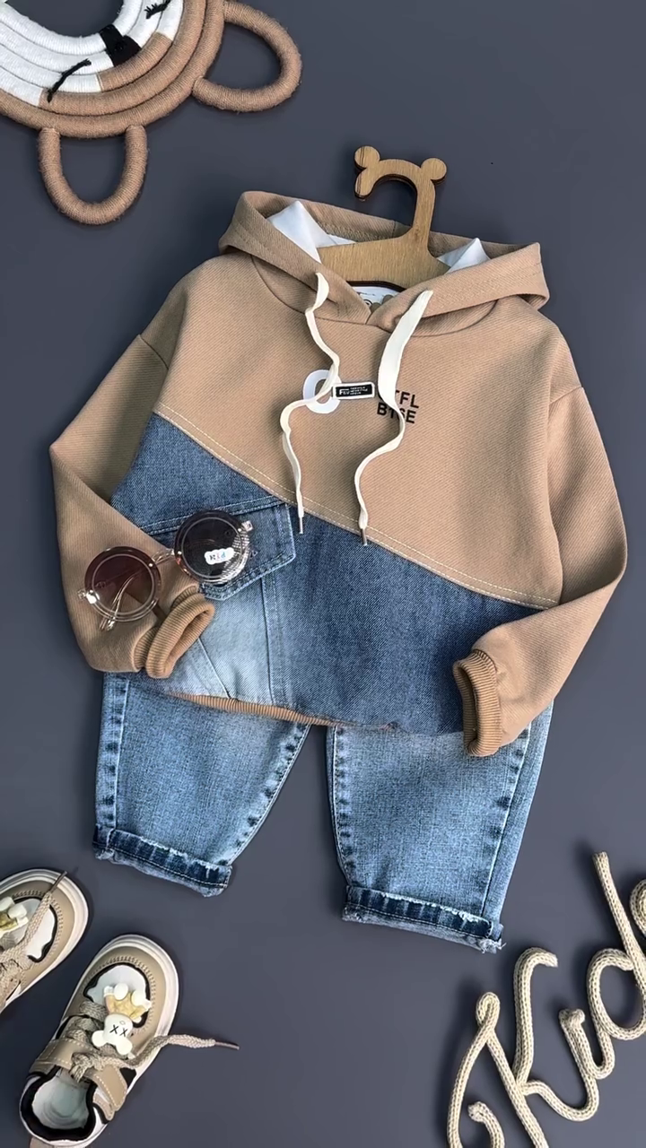 Trendy Patchwork Hoodie & Ripped Denim Set for Kids – Stylish & Comfy!