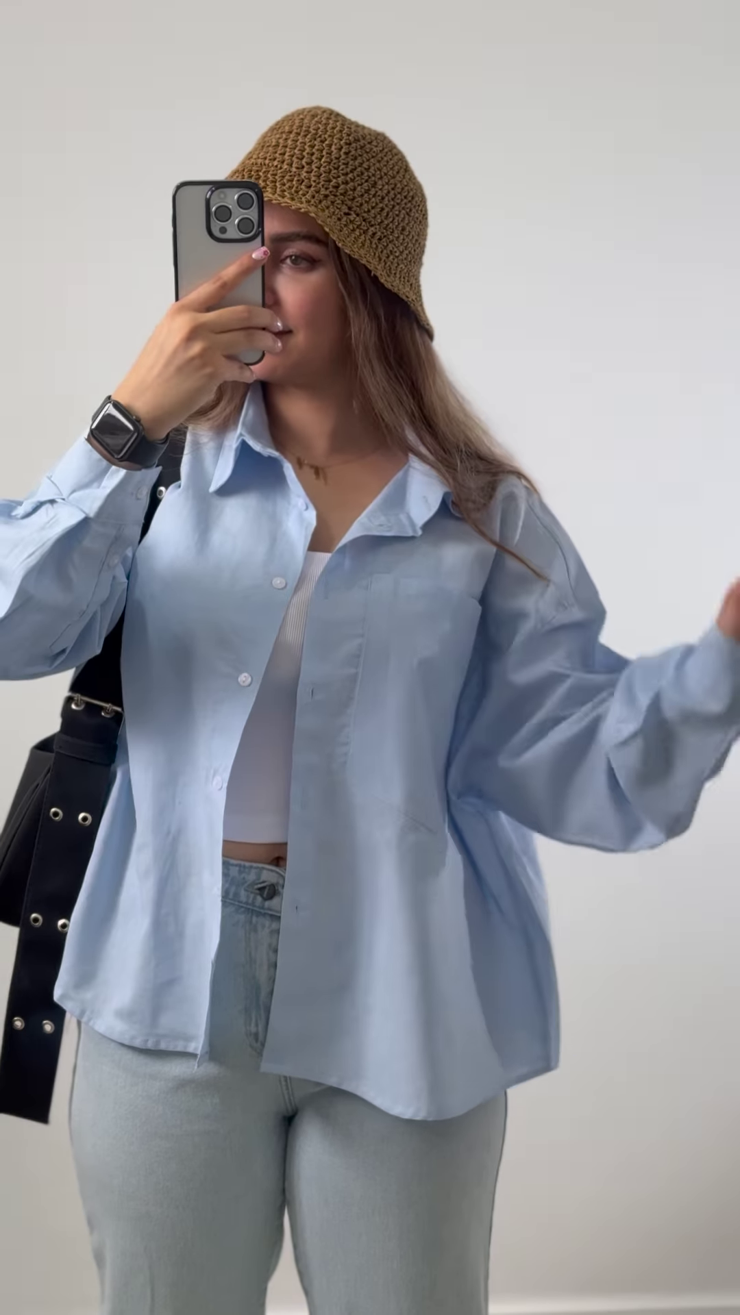 Street Style Magic in Sky Blue, Caramel & Cloud-Wash Denim 💙☁️🍯