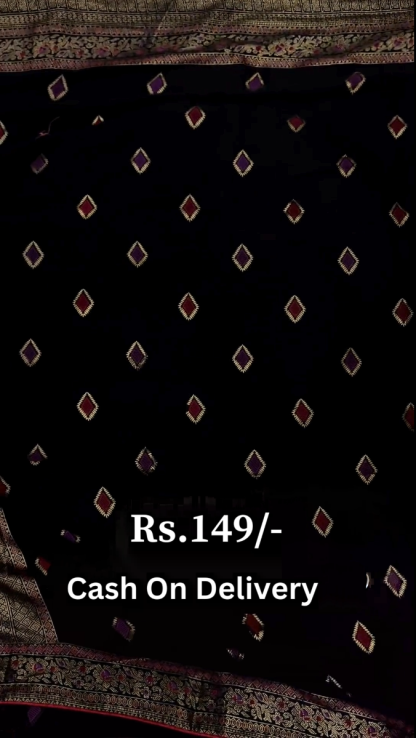 Golden Elegance: Look Mesmerizing in This Shimmering Saree 