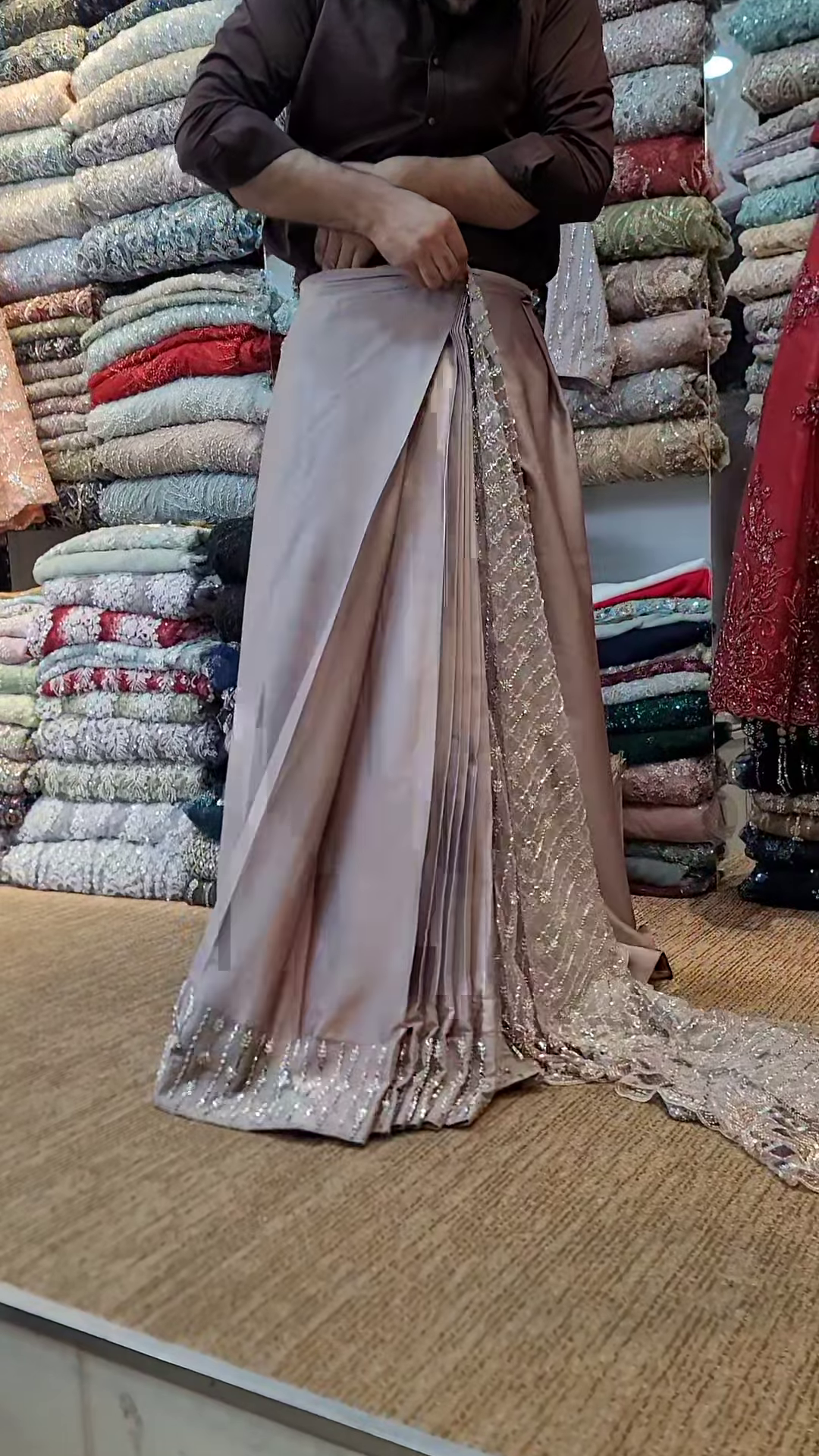 Elegant Chikku Net Saree with Intricate Design