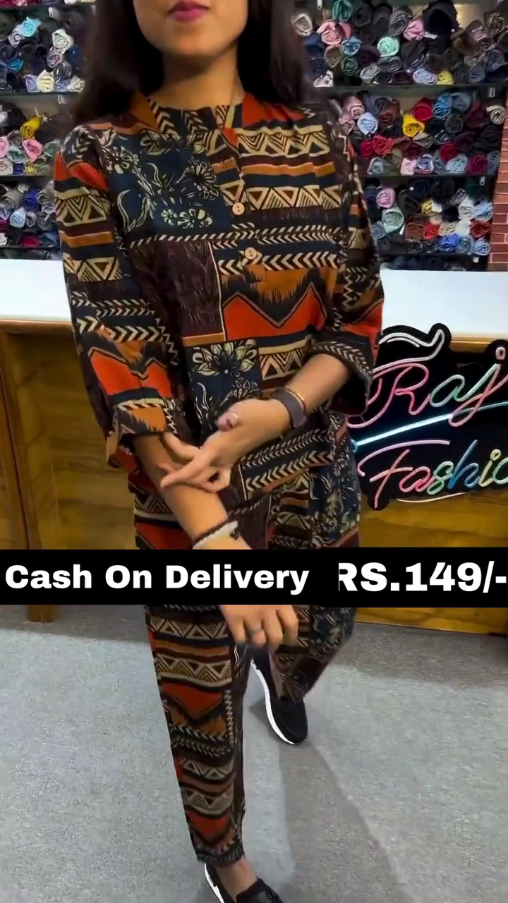 SAY Floral Printed Top with Pant