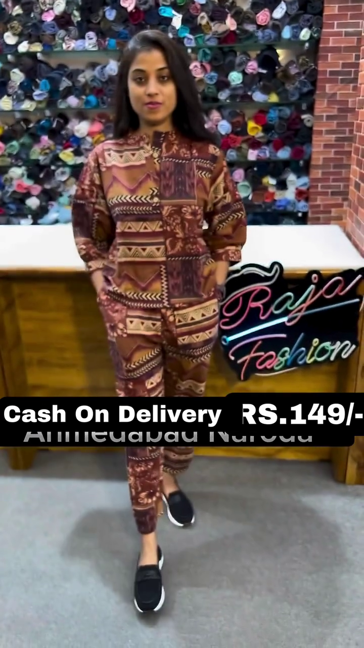 SAY Floral Printed Top with Pant