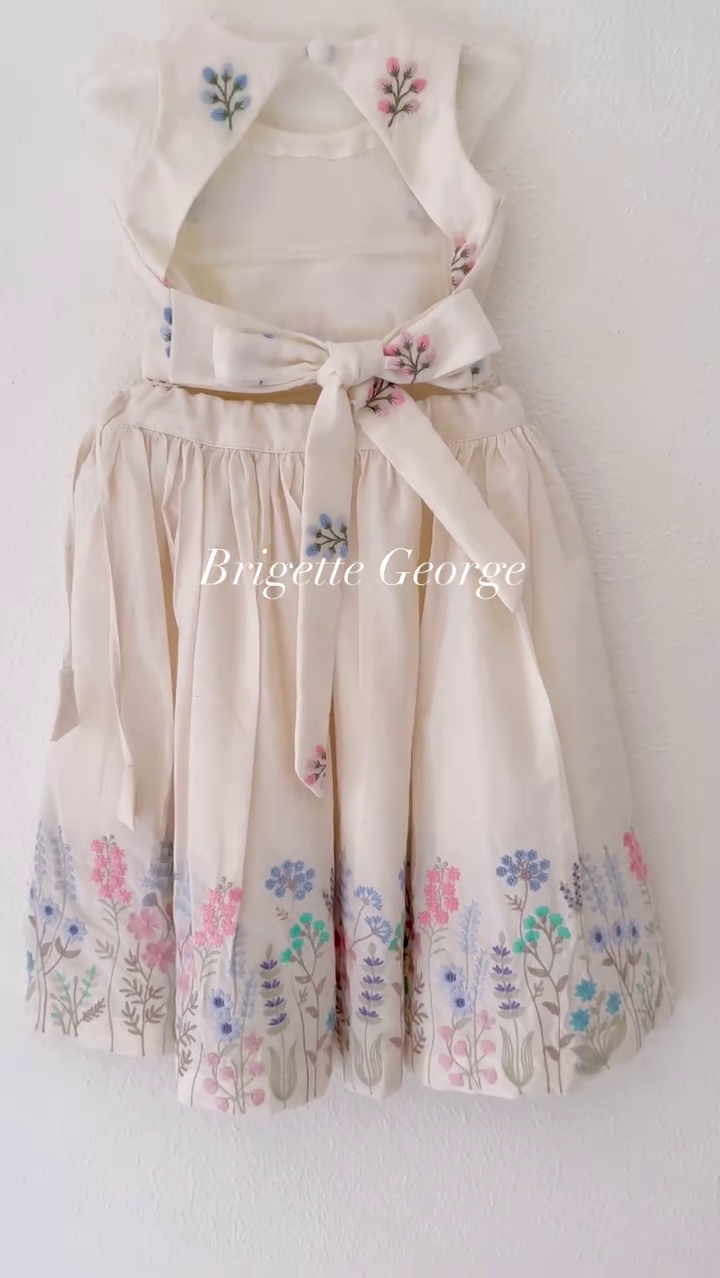 Vintage Floral Off-White Baby Girl Dress – A Timeless Treasure of Elegance