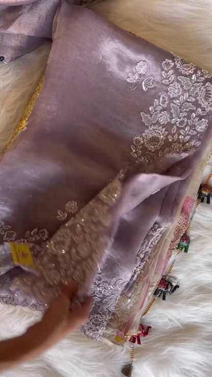 Exquisite Banarasi Saree with Hand-Embroidered Heavy Blouse – A Regal Ensemble