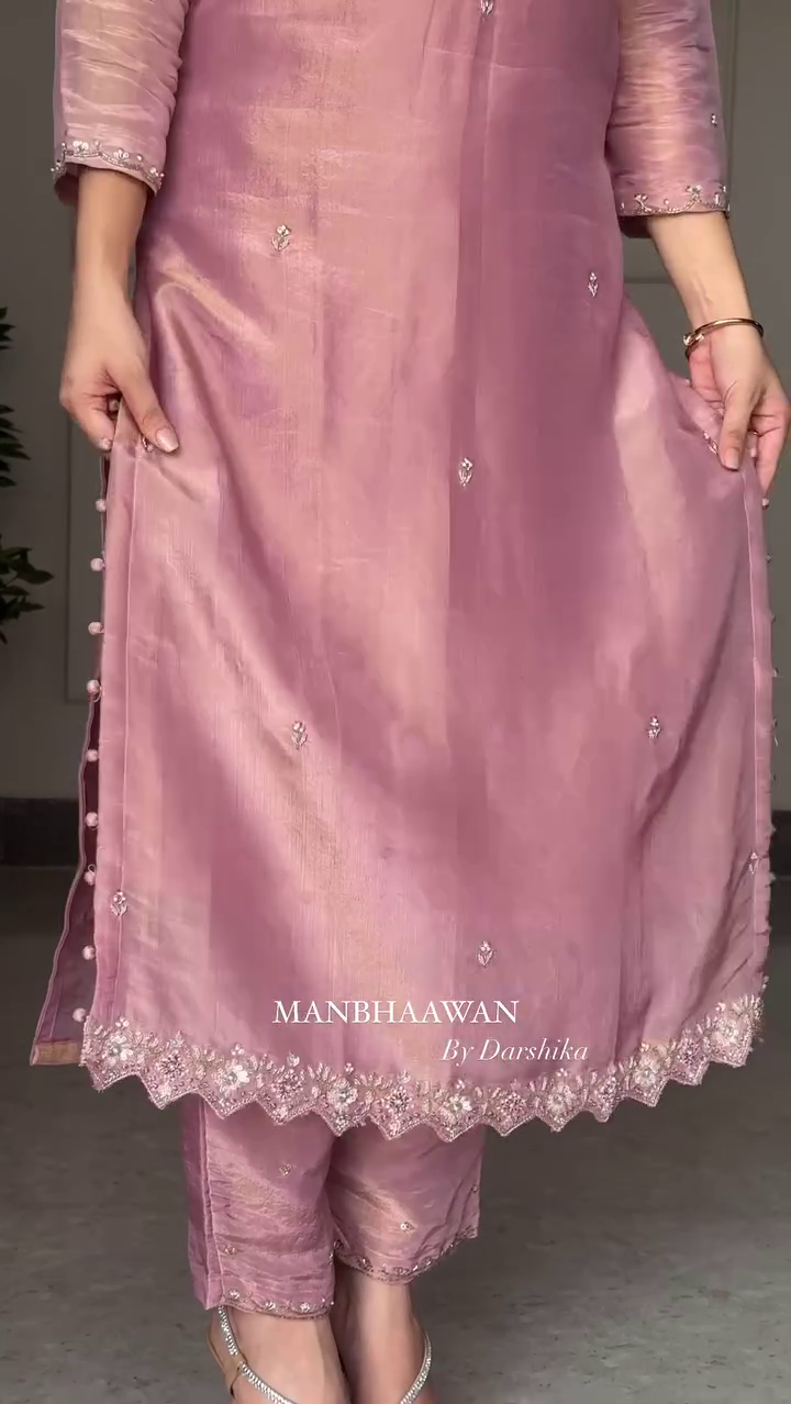 Pure Shimmer Silk Kurta Set with Intricate Knot Work – Effortlessly Glamorous