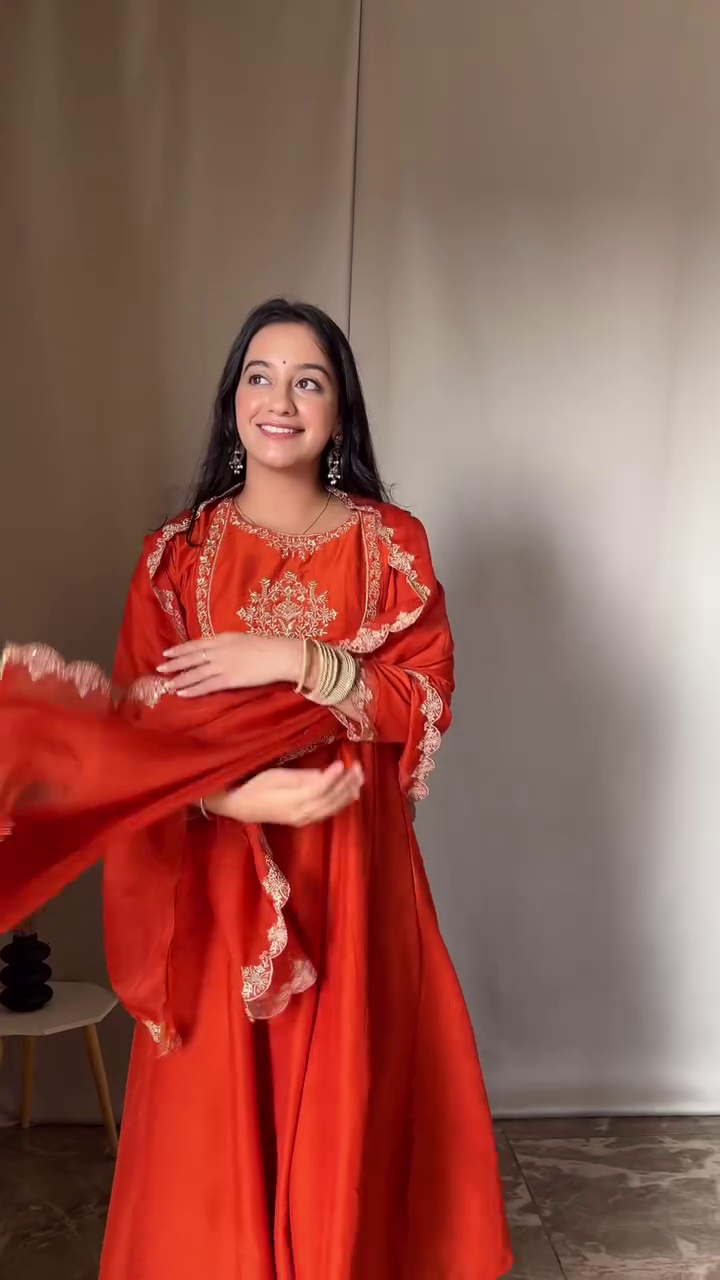 Elegant Embroidered Georgette Kurta Set for Women – Timeless Grace and Style