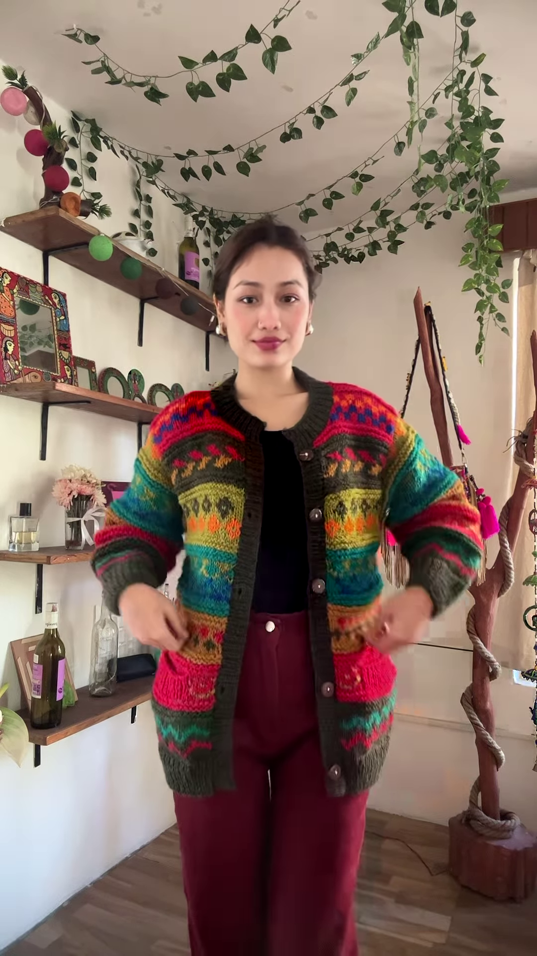 Cozy Hand-Knit Cardigan – A Touch of Timeless Elegance