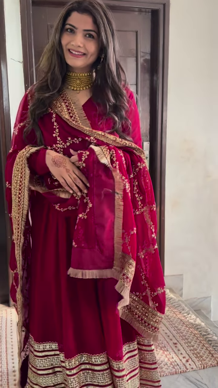 Pink Dreams Heavy Embellished Saree – A Luxurious Statement of Elegance
