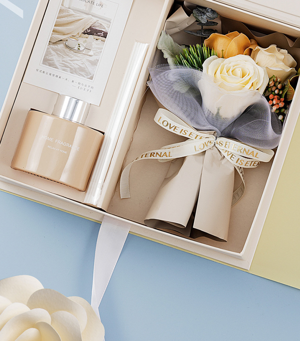 [SG] I Love You Gift Box w/Romantic Scented Candle Flower Bouquet Mother's Day Fragrance Essential Oil Girlfriend Wife-HOMA