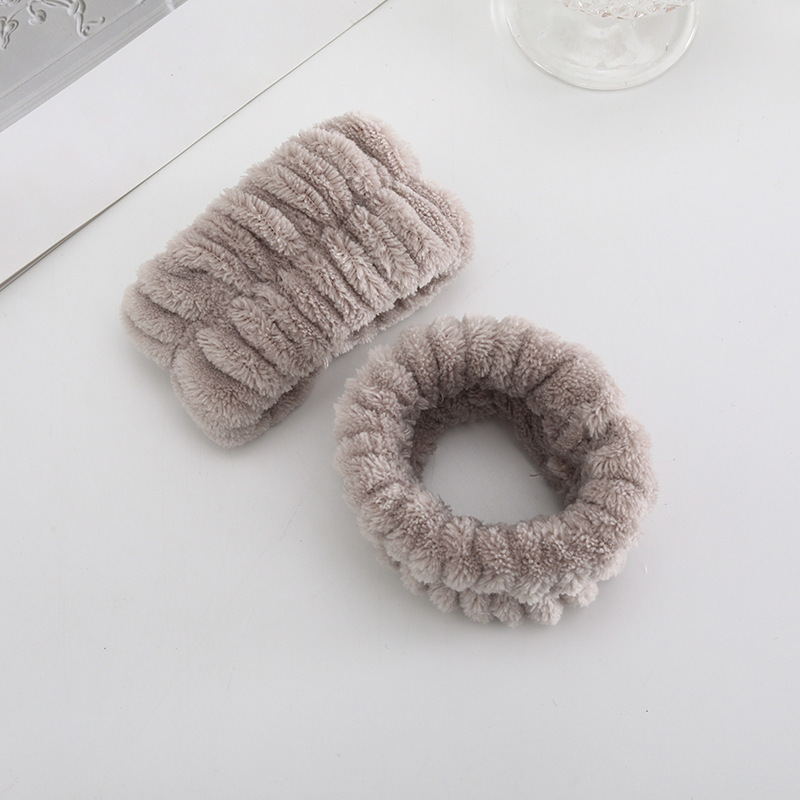 [SG] 1PCS Plush Pure Face Wash Wrist Band Sports Bracelet Band Sweat Absorbing Headband Wristband Waterproof Portable-HOMA
