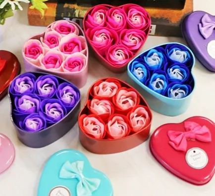 [SG]Rose Soap Flower in Heart Shape Iron Box Gift Artificial Flower Set Bday Wedding Proposal ROM-HOMA