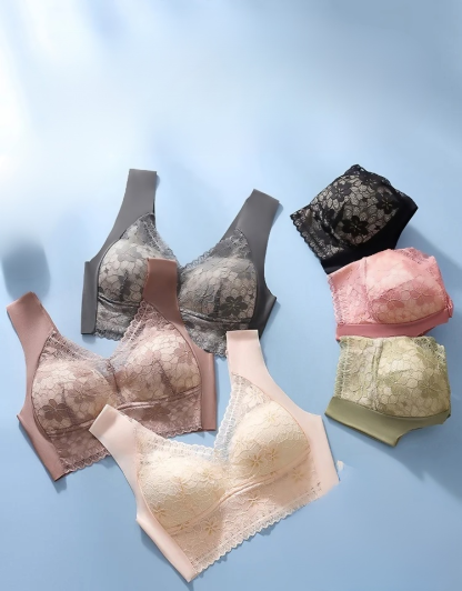Strictly Lace Gathering Sheath Bra
