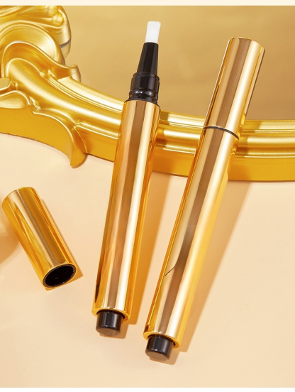 Brush-on concealer pen