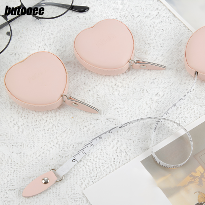 ตลับเมตรหนังมินิรูปหัวใจสีชมพู ตลับเมตรหนังนิ่มสั่งทำพิเศษ (10 ชิ้น)