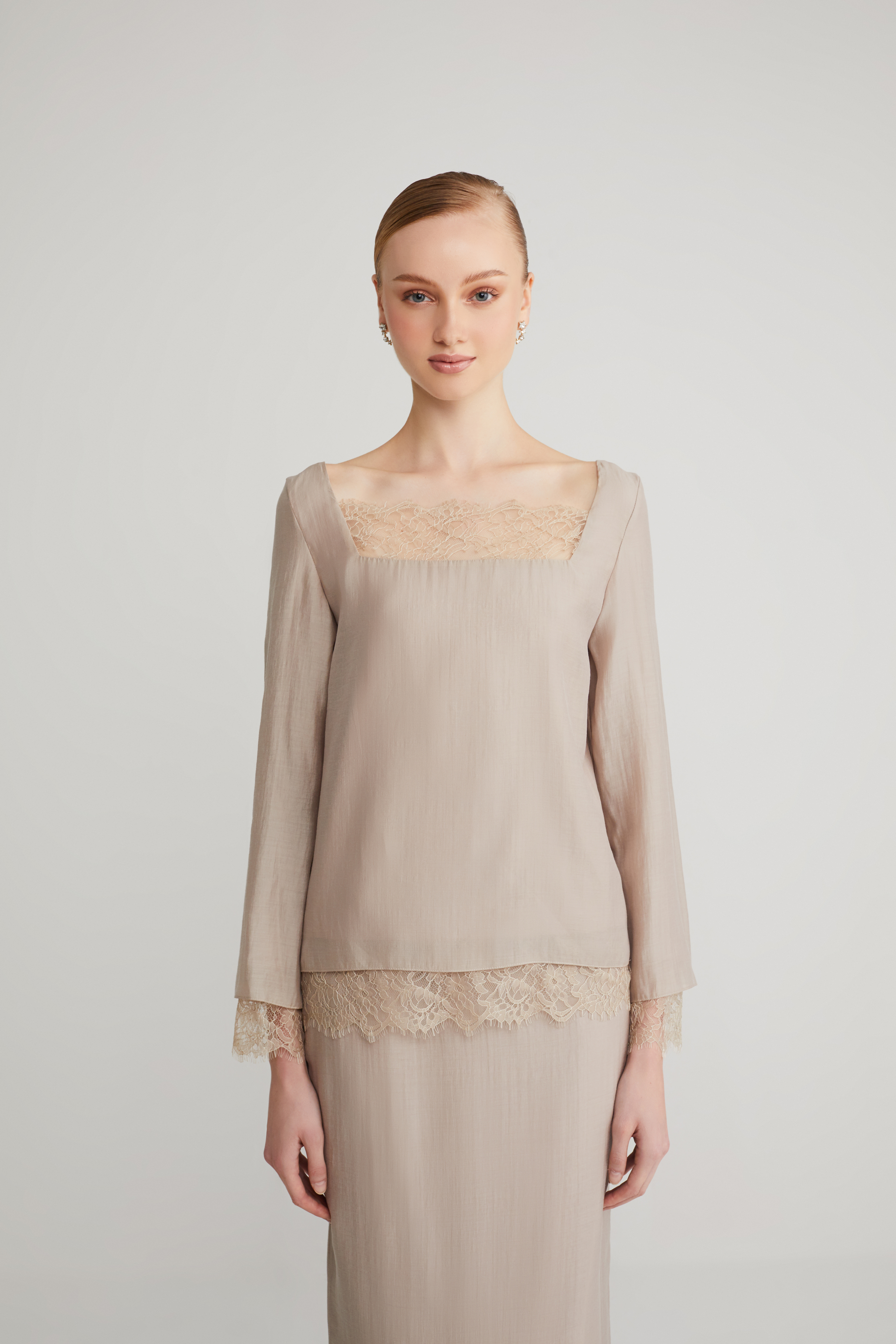 Azalea - Dusty Beige