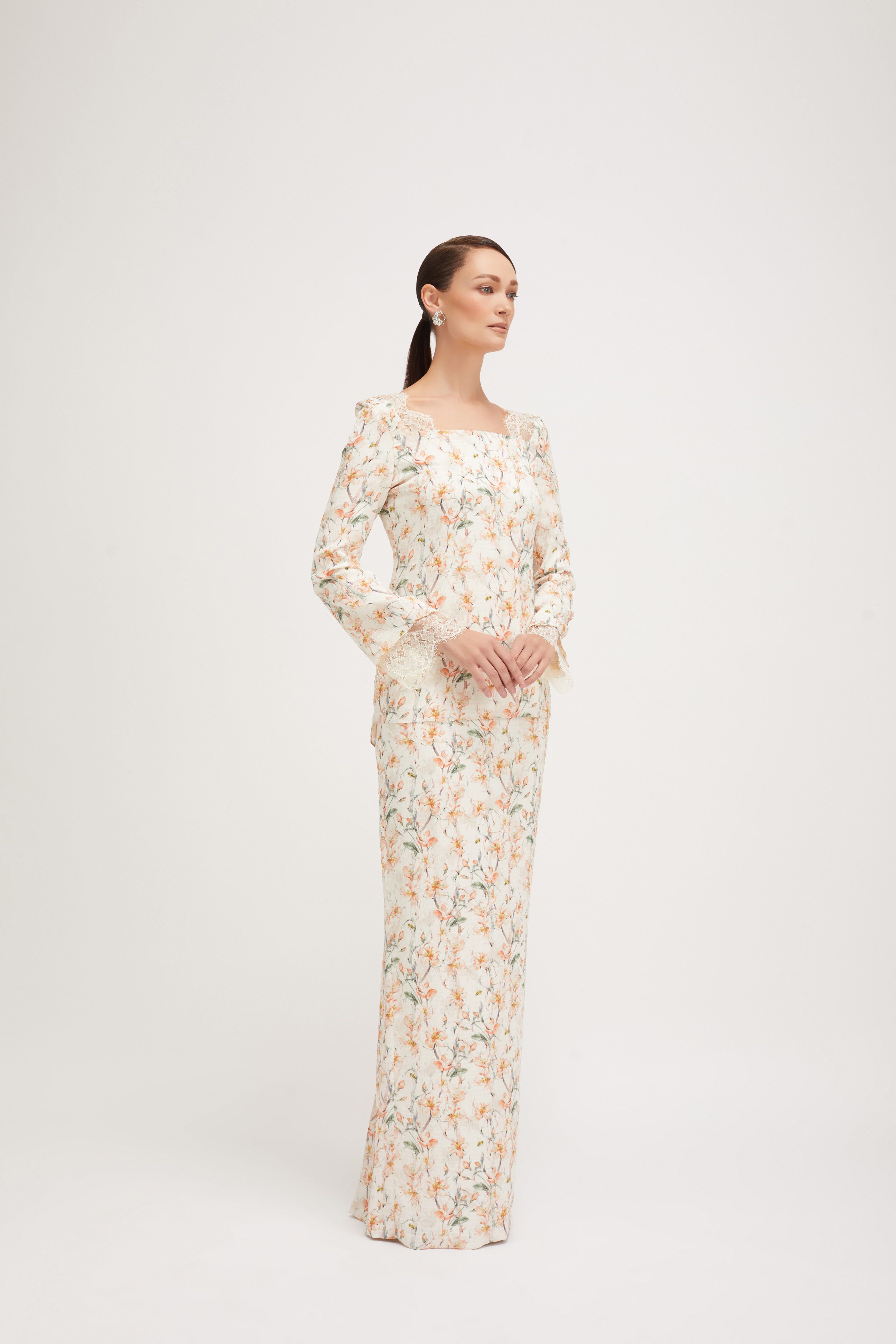 Harper - Cream & Peach