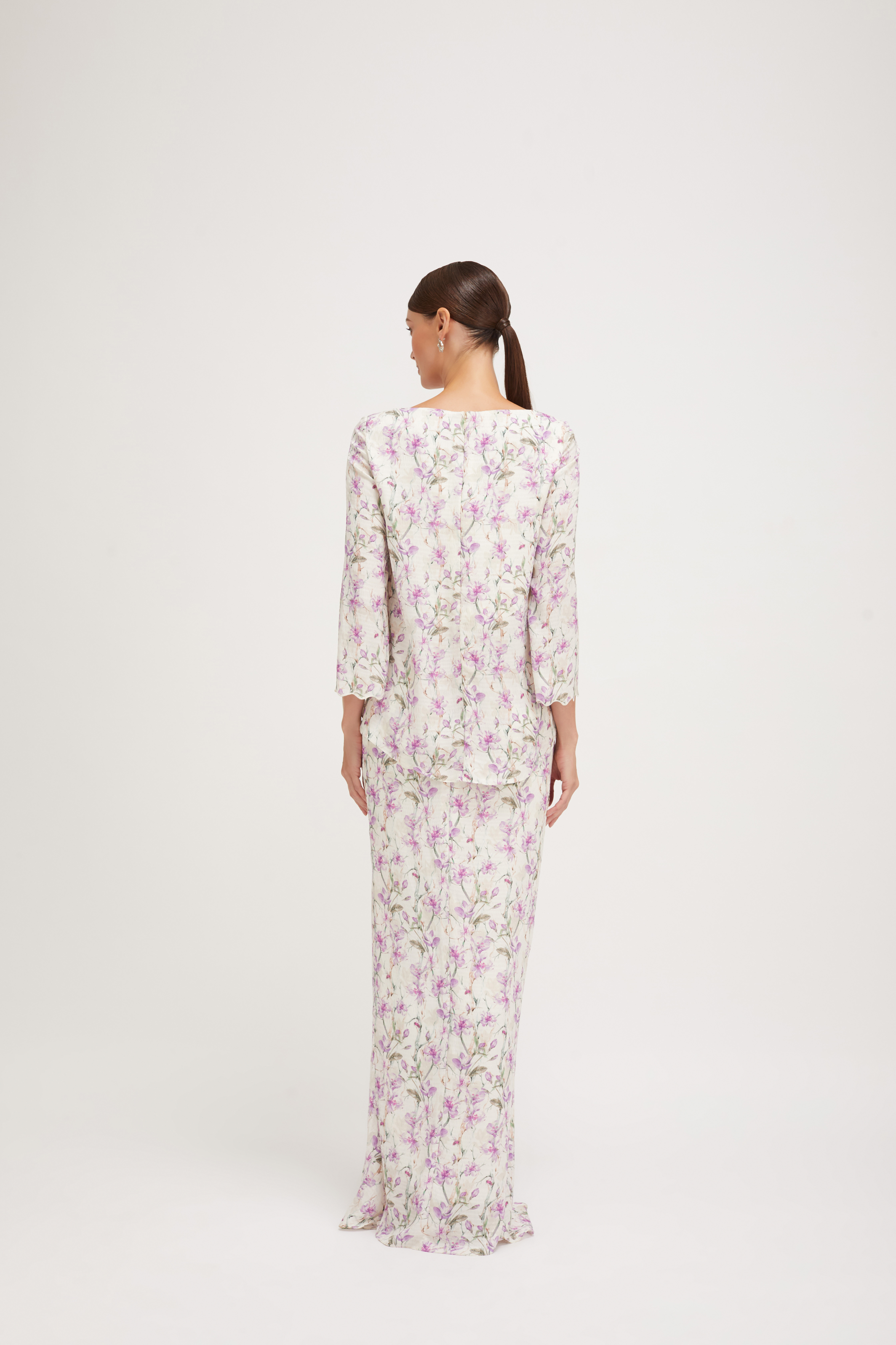 Ivy - White & Mulberry