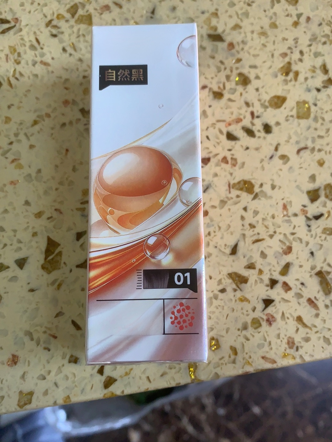 ปากกาย้อมผมอัพเกรดใหม่เพื่อปกปิดผมหงอก