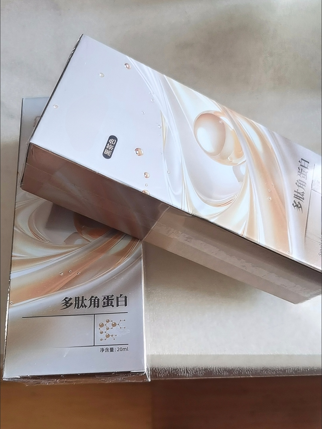 ปากกาย้อมผมอัพเกรดใหม่เพื่อปกปิดผมหงอก