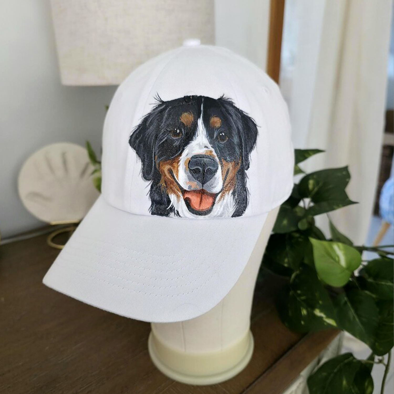 【完全オーダーメイド】手描きペット肖像画キャップ / 愛犬・愛猫の似顔絵帽子 / 記念日ギフト・お揃いコーデに