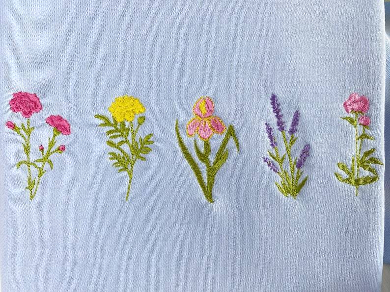 刺繍入りフラワー刺繍Tシャツ | 誕生花刺繍パーカースウェットシャツ-welikecustom-MJ