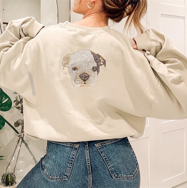 カスタム刺繍ペットポートレートパーカー、スウェットシャツの背面に刺繍ペットポートレート-welikecustom-MJ