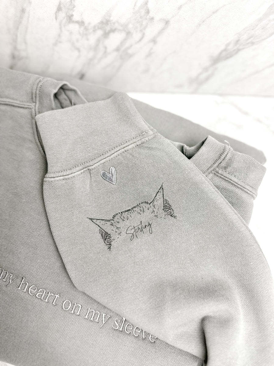 袖には個性的なペットの耳が刺繡されたtシャツ、犬猫の耳がついてい-welikecustom-MJ