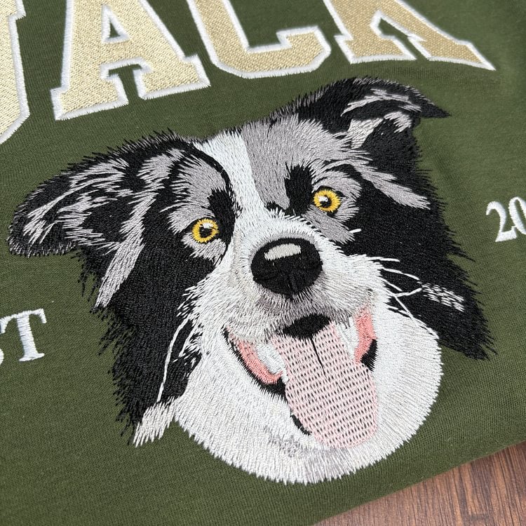 写実風ペットの肖像画が入ったカスタム刺繍スウェットシャツ