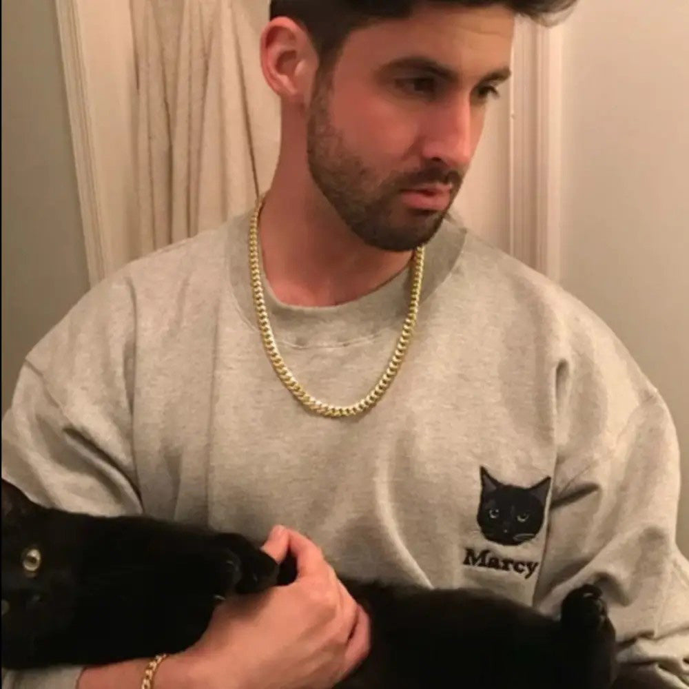 カスタム刺繍ペットスウェットシャツ - ペット愛好家への完璧なパーソナライズギフト