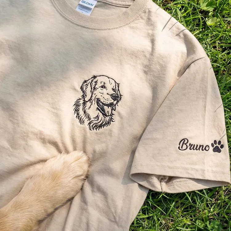 【完全オーダーメイド】愛犬の刺繍ポートリートTシャツ - 写真から作成・名前入れ可能 ペットオーナーへのギフト