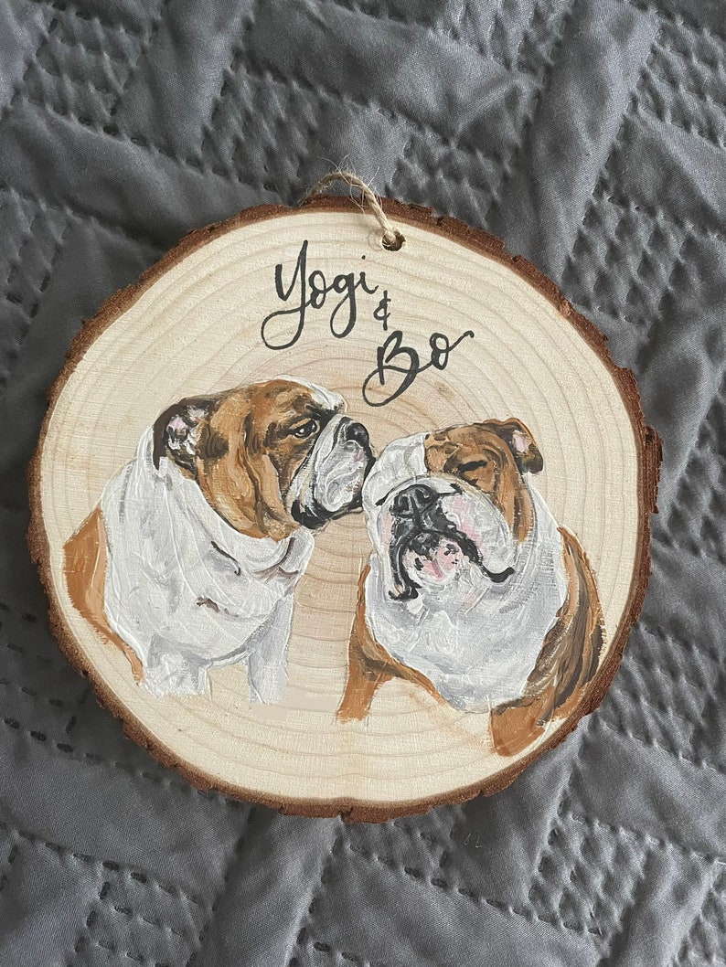 パーソナライズされたペットのアバター手描きスタイルの木製ホイールペンダント-welikecustom-MJ