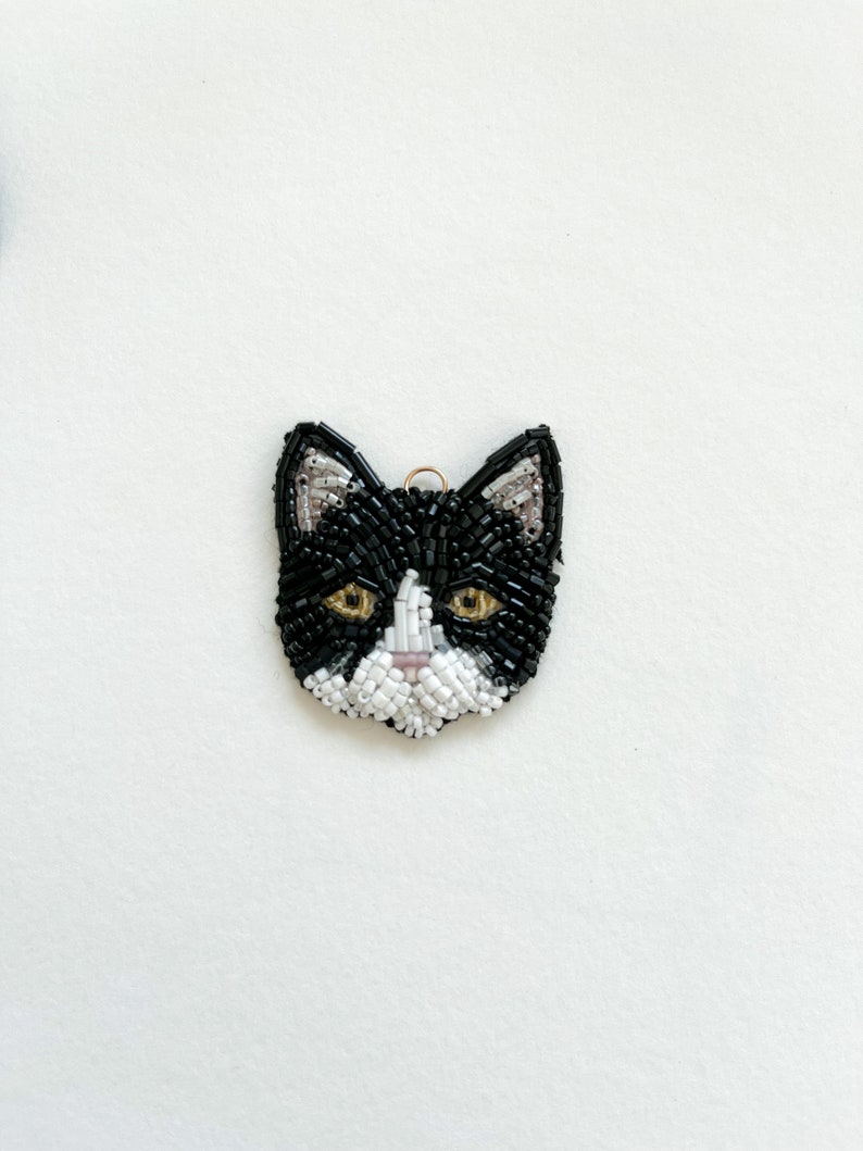 ビーズの猫のポートレートキーホルダー、パーソナライズされたペットメモリアルキーリング-welikecustom-MJ