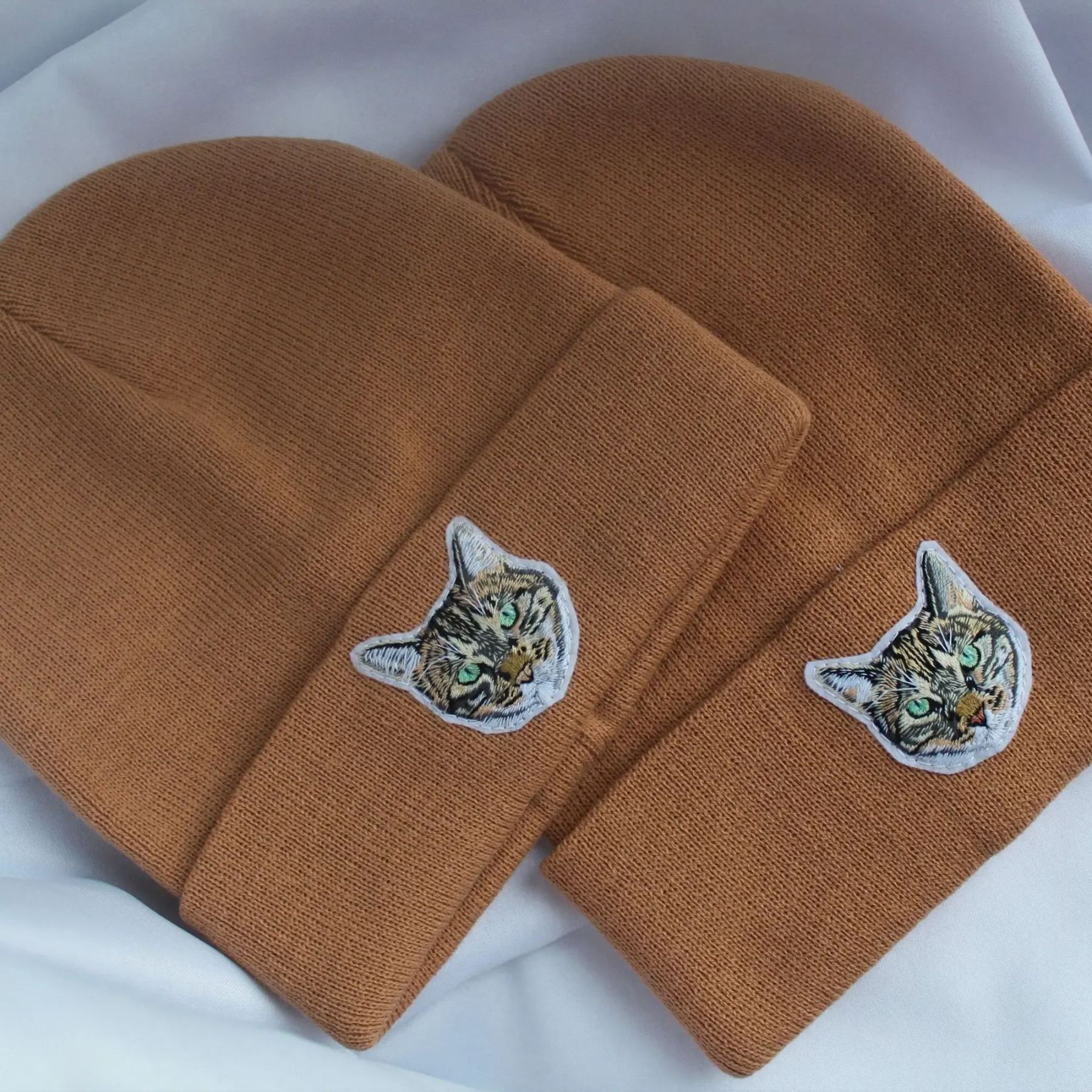 カスタム刺繍のペットの肖像画リサイクルオーガニックビーニーハット