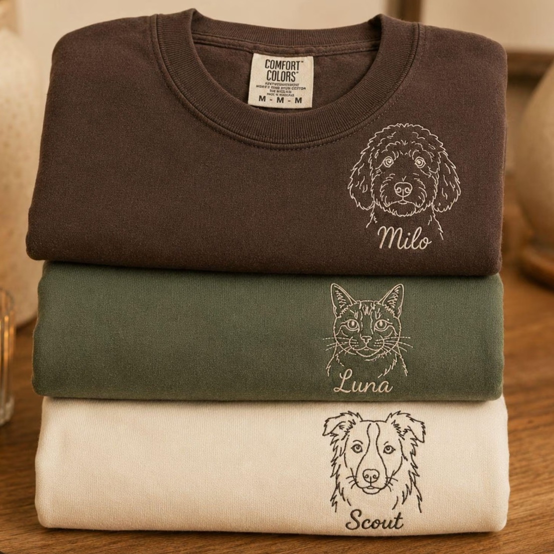 【完全オーダーメイド】愛犬の刺繍ポートリートTシャツ - 写真から作成・名前入れ可能 ペットオーナーへのギフト